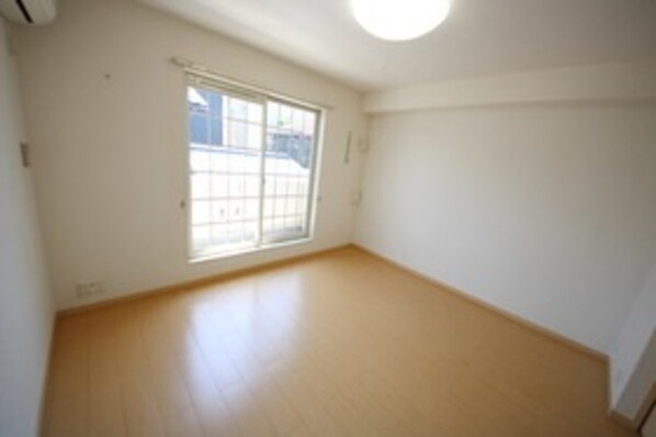 フォーレストの物件内観写真